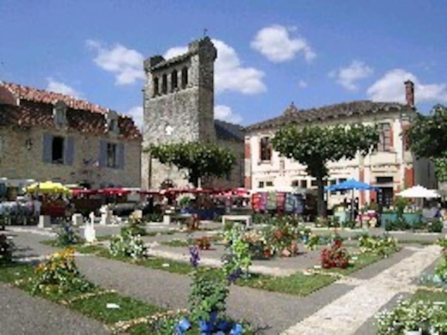 Le 7 Des Tonneliers Bed and Breakfast Castelfranc Exteriör bild