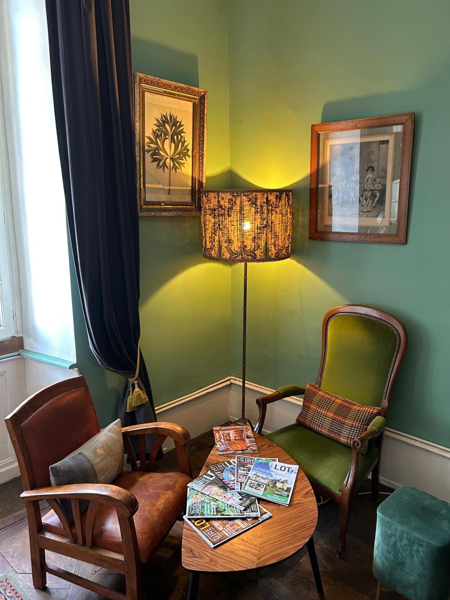 Le 7 Des Tonneliers Bed and Breakfast Castelfranc Exteriör bild
