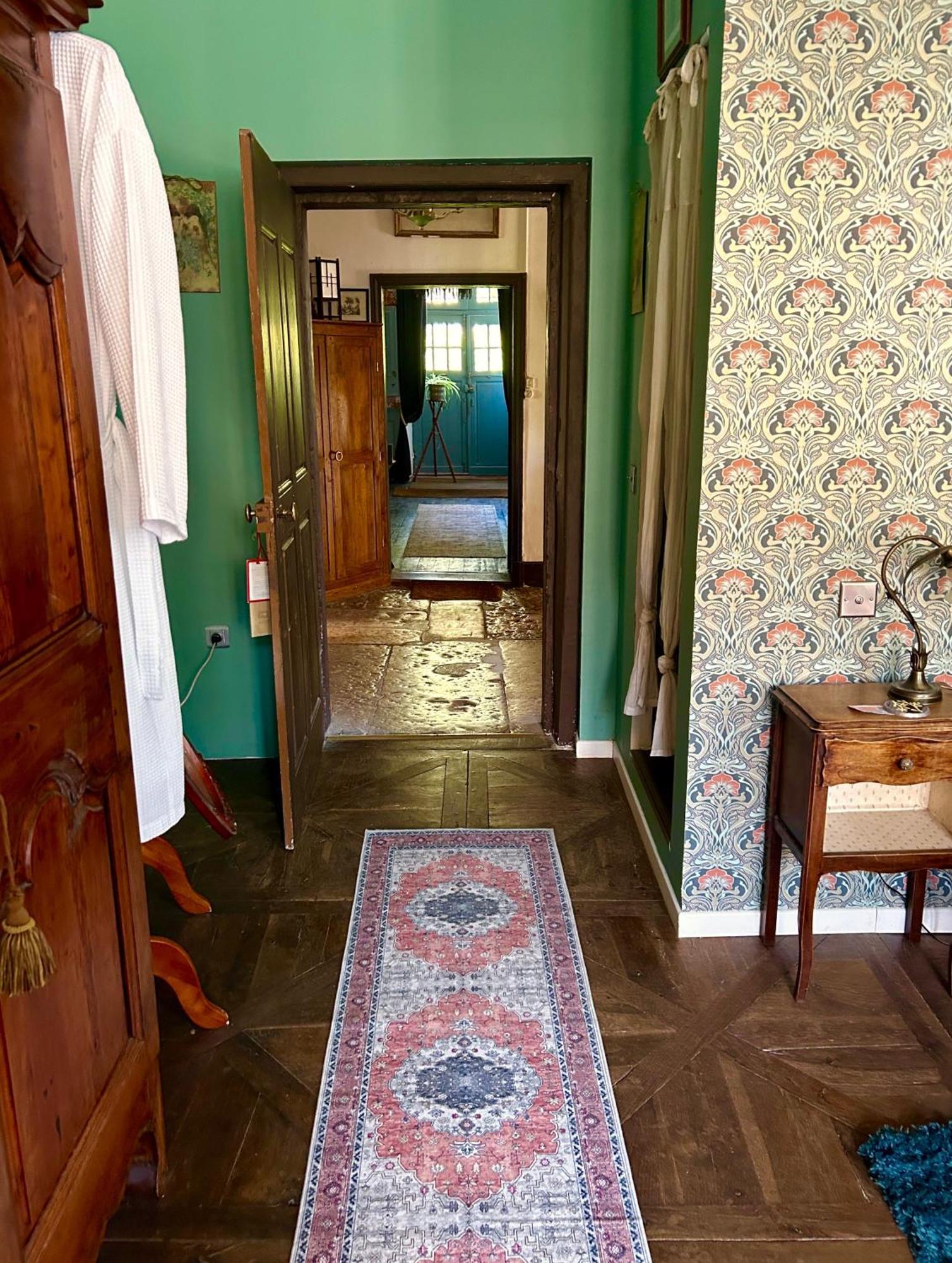 Le 7 Des Tonneliers Bed and Breakfast Castelfranc Exteriör bild